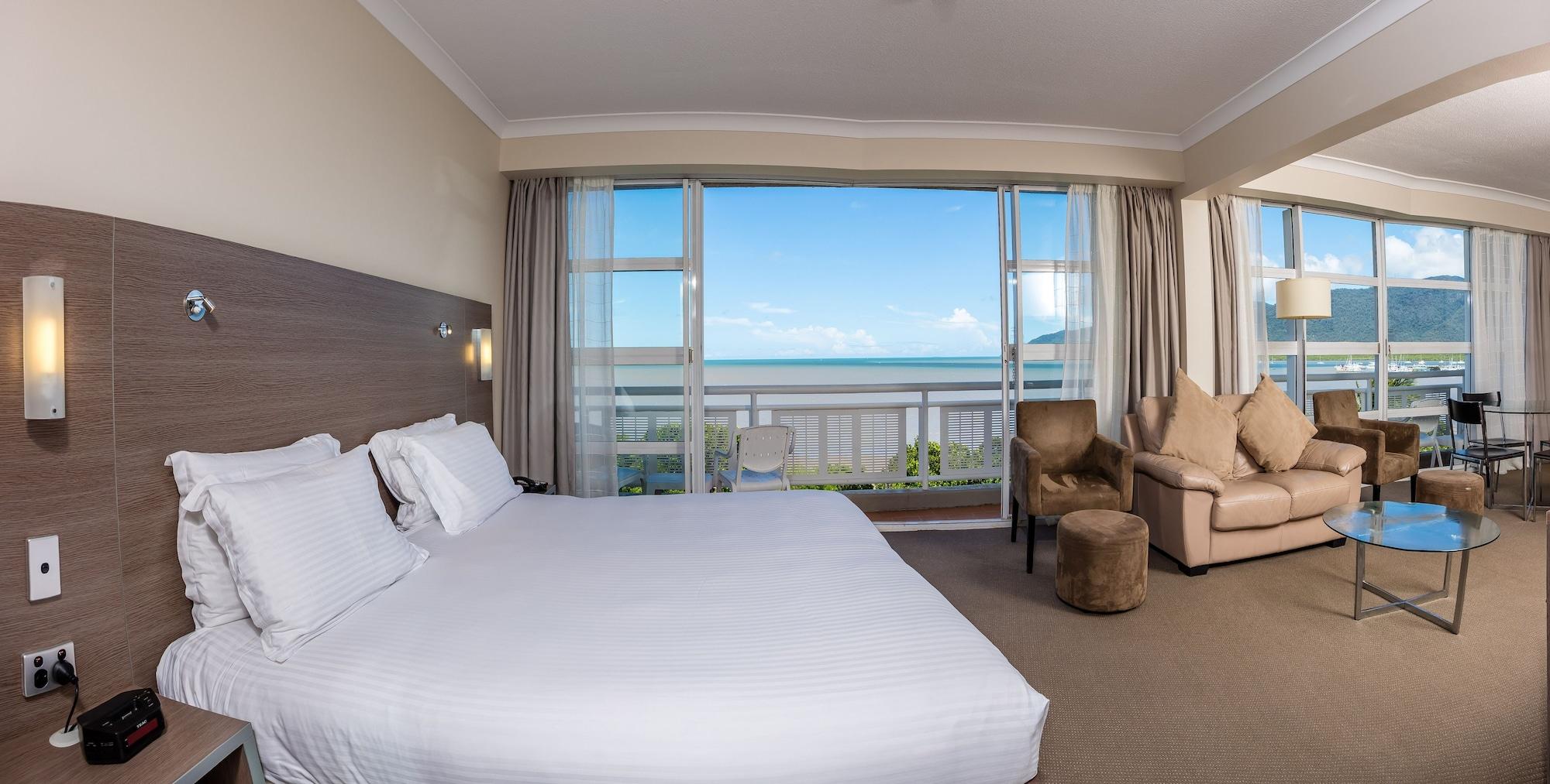 Hotel Doubletree By Hilton Cairns Exterior foto