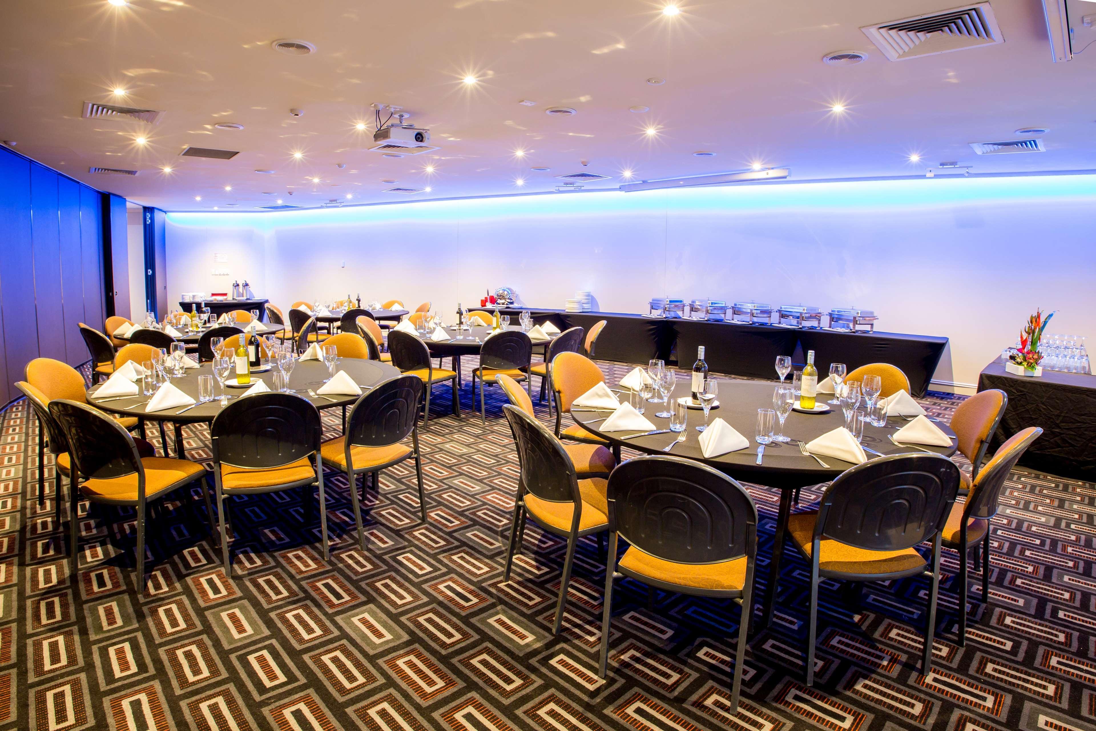 Hotel Doubletree By Hilton Cairns Exterior foto