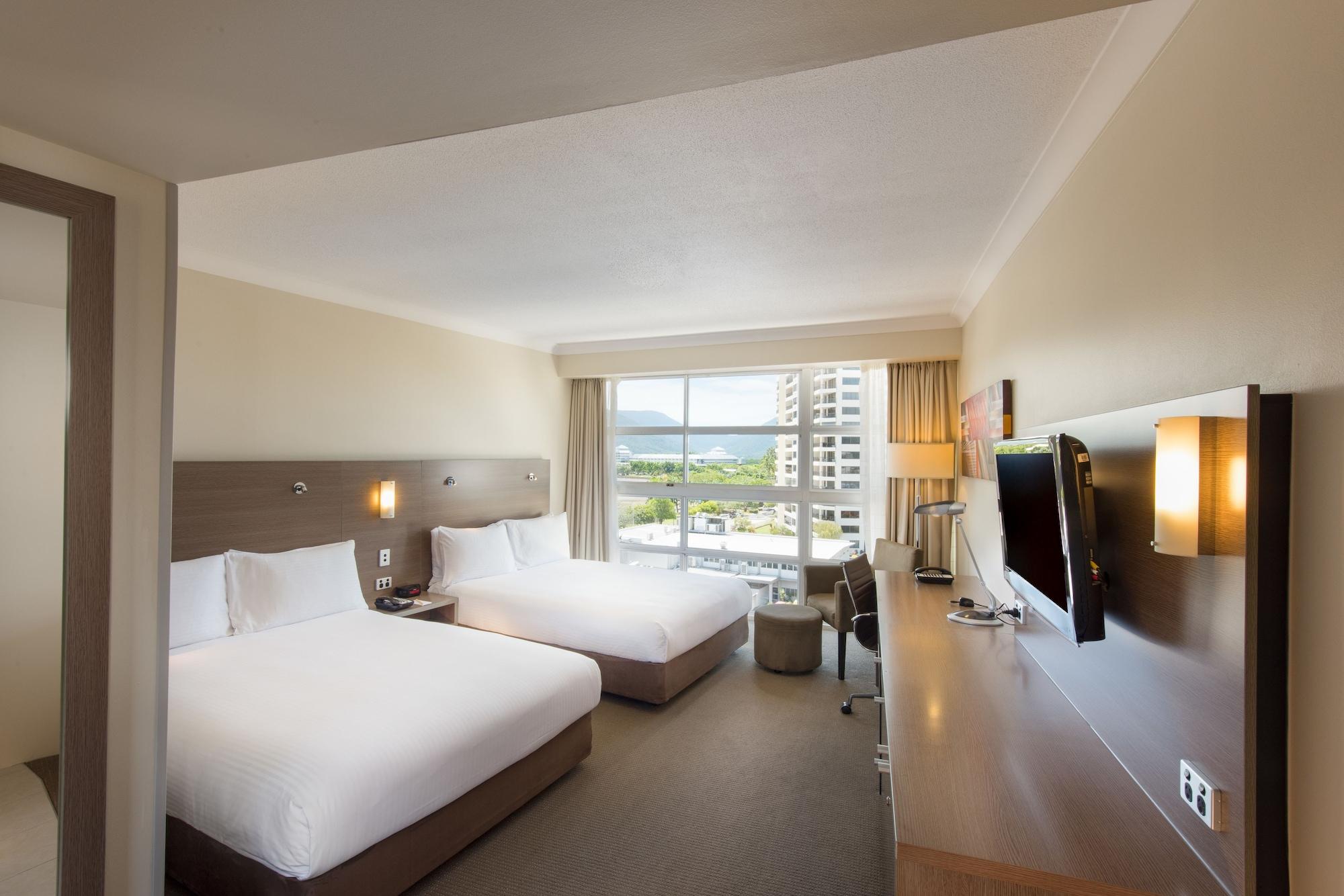 Hotel Doubletree By Hilton Cairns Exterior foto