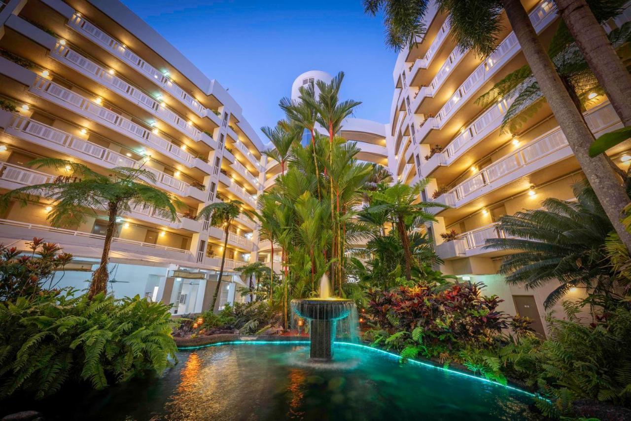 Hotel Doubletree By Hilton Cairns Exterior foto