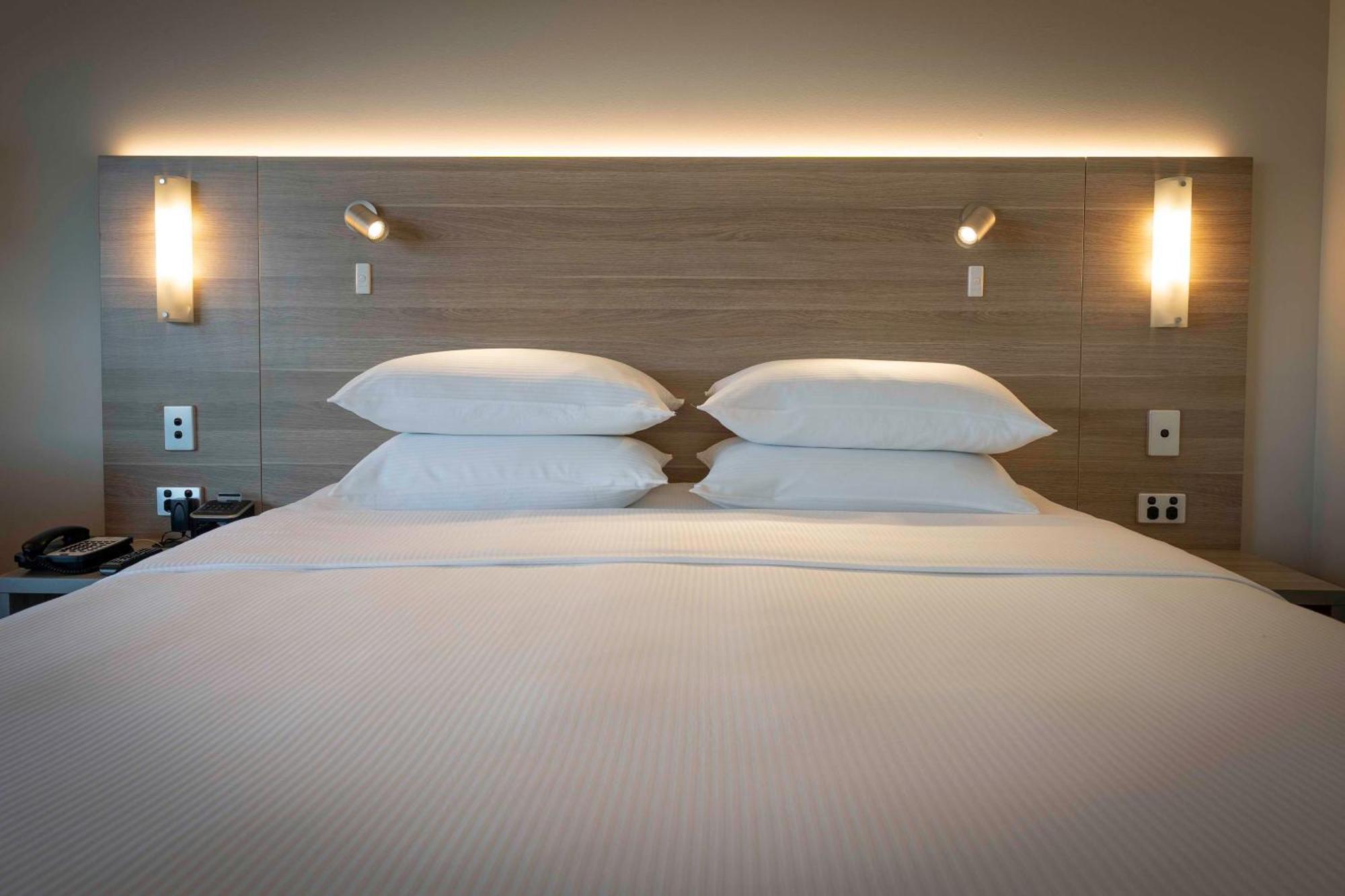 Hotel Doubletree By Hilton Cairns Exterior foto